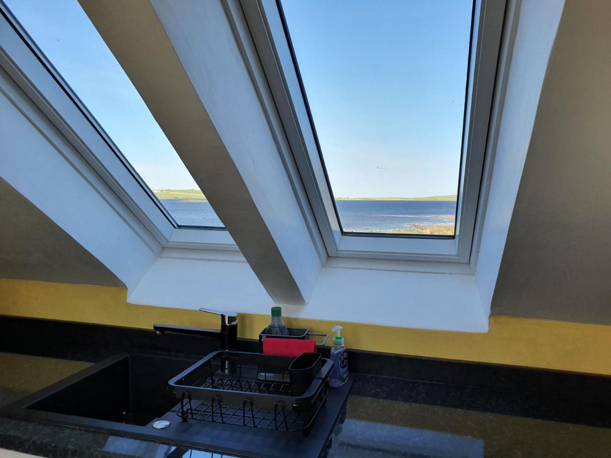 Lochview Apartment Swannay Екстериор снимка