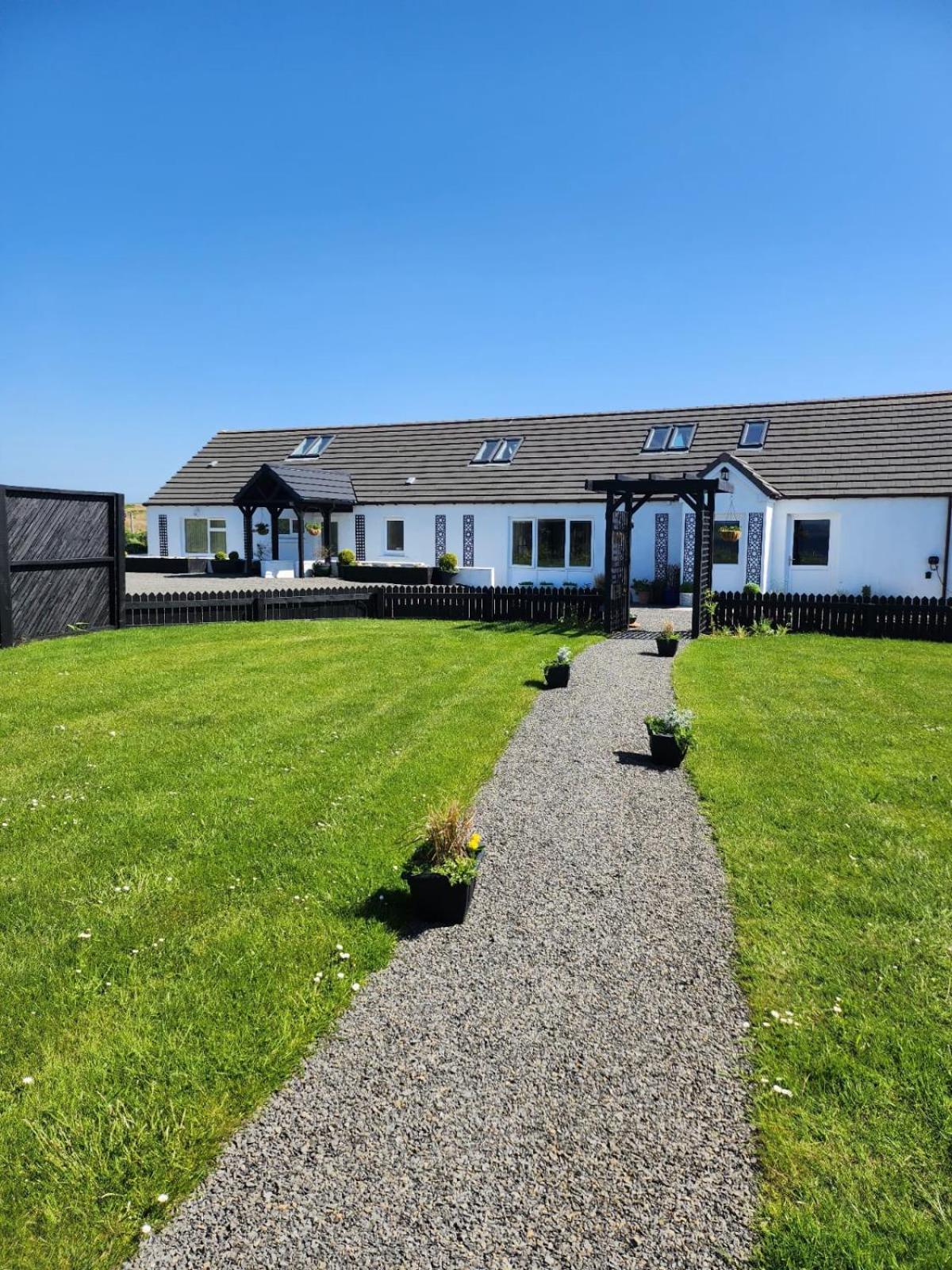 Lochview Apartment Swannay Екстериор снимка